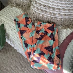 Colourful geometric Sweetlegs